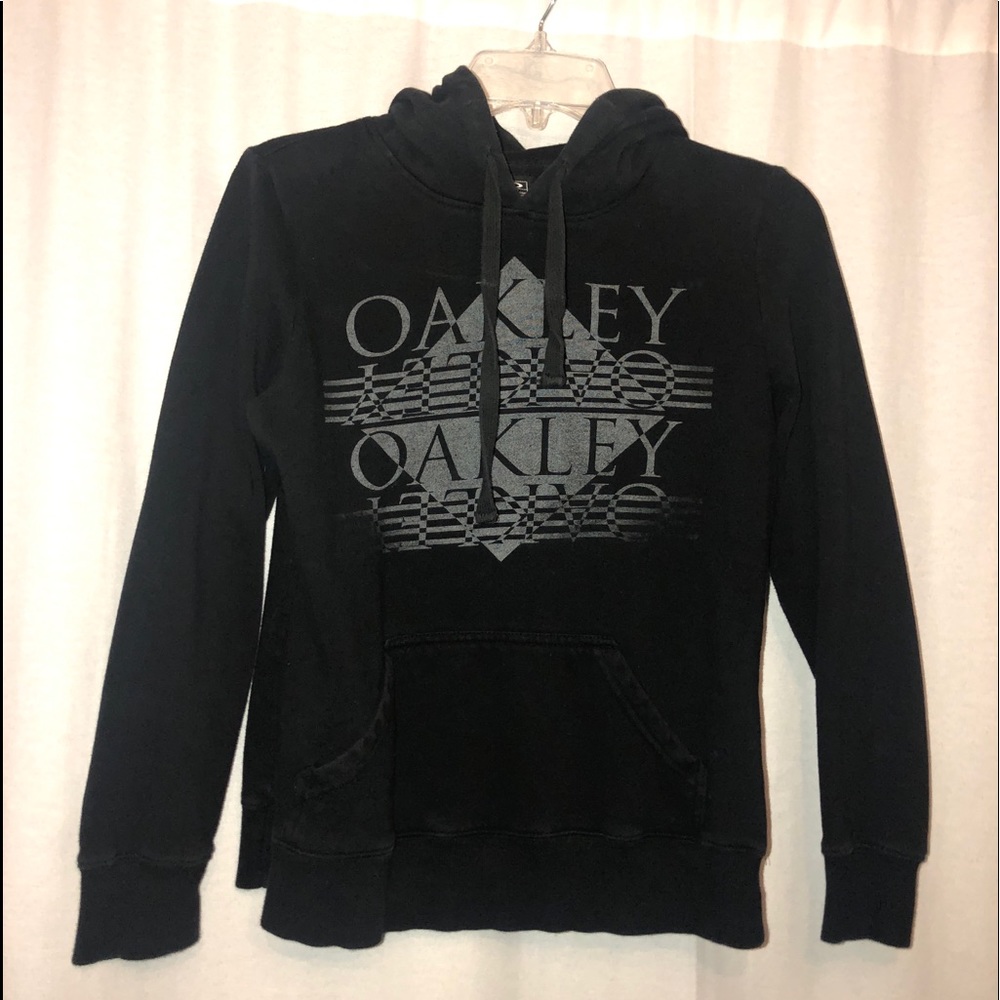 Comfy Oakley hoodie